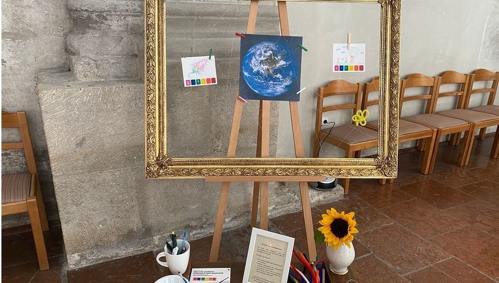 Installation zur 'Schöpfungszeit'