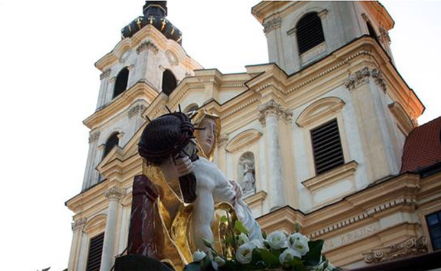 Marienprozession im slowakischen Wallfahrtsort Sastin