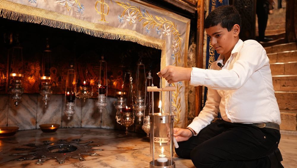 ORF-Friedenslicht aus Bethlehem in Österreich angekommen