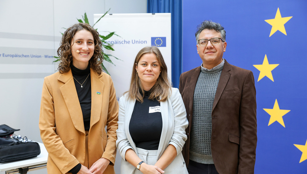 Anna Leitner (GLOBAL 2000), Barbara Laa (TU Wien), DKA-Projektpartner Marco Gandarillas