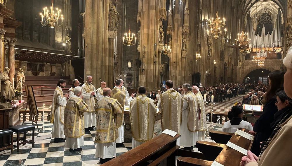 Festmesse im Stephansdom zu Ehren von Johannes Paul II.