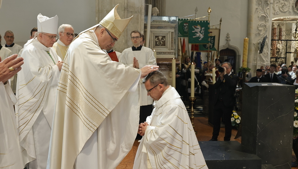 Bischofsweihe von Weihbischof Johannes Freitag am 1.5.2025 im Grazer Dom