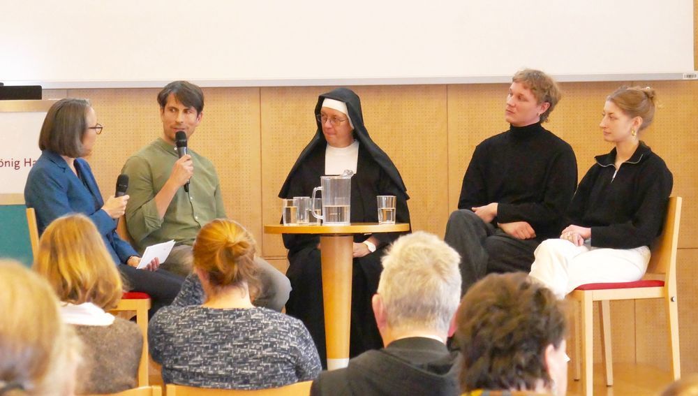 Podiumsgespräch mit Studierenden beim Ordens-Kulturtag