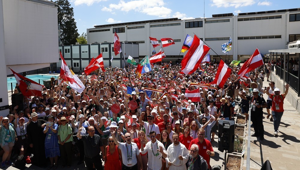 Österreicher-Treffen beim Weltjugendtag 2023 in Lissabon