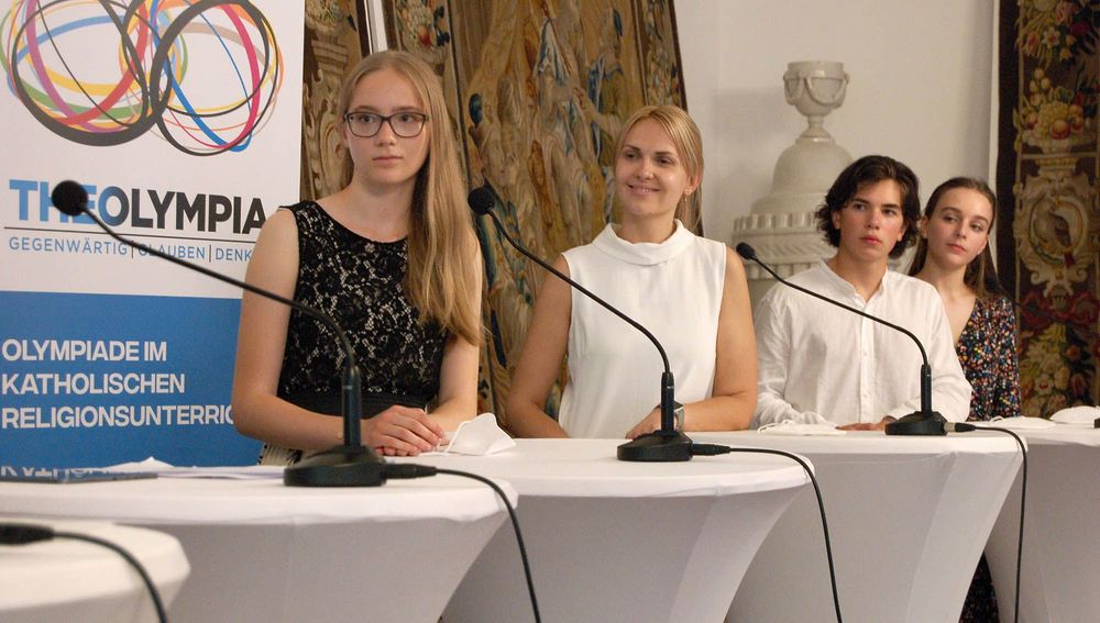 Teilnehmer der 'Theolympia' - Olympiade für den katholischen Religionsunterricht