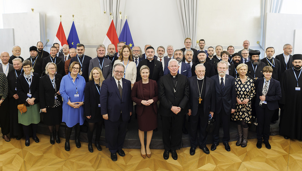 Bundesministerin Susanne Raab beim Adventempfang für Kirchen und Religionen im Bundeskanzleramt (19.12.2024)