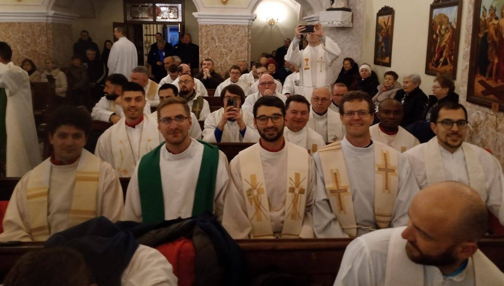 Österreichische Priesternationalmannschaft bei der Eröffnungsfeier