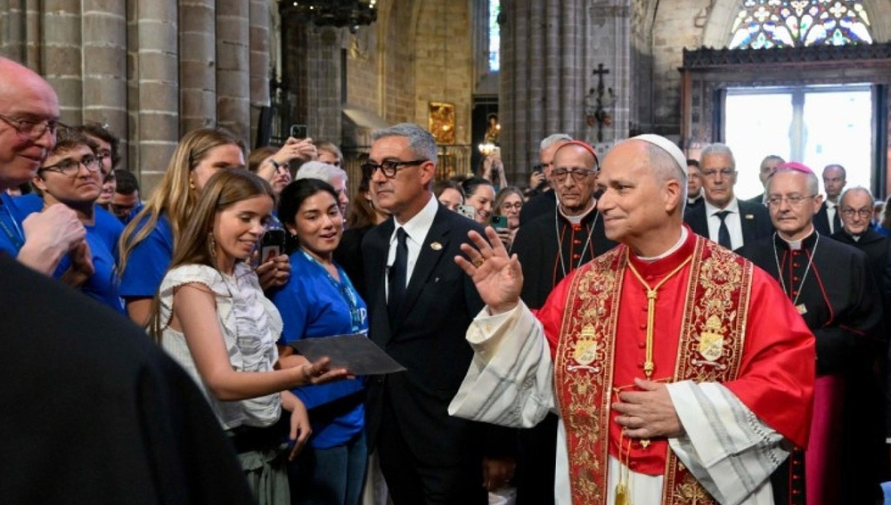 Papst Leo XIV. in der Kathedrale von Barcelona