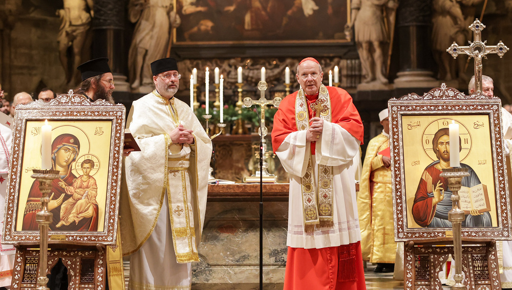 Griechisch-katholische Liturgie mit Ostkirchen-Generalvikar Yuriy Kolasa (links) und Kardinal Christoph Schönborn (rechts)
