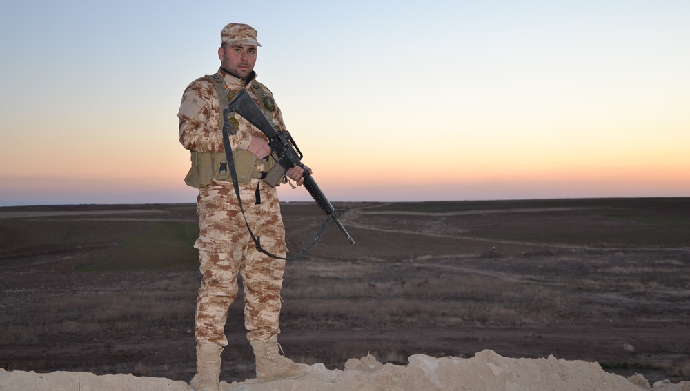 Nordirak, Ninive-Ebene, Telskof, Peshmerga-Soldat