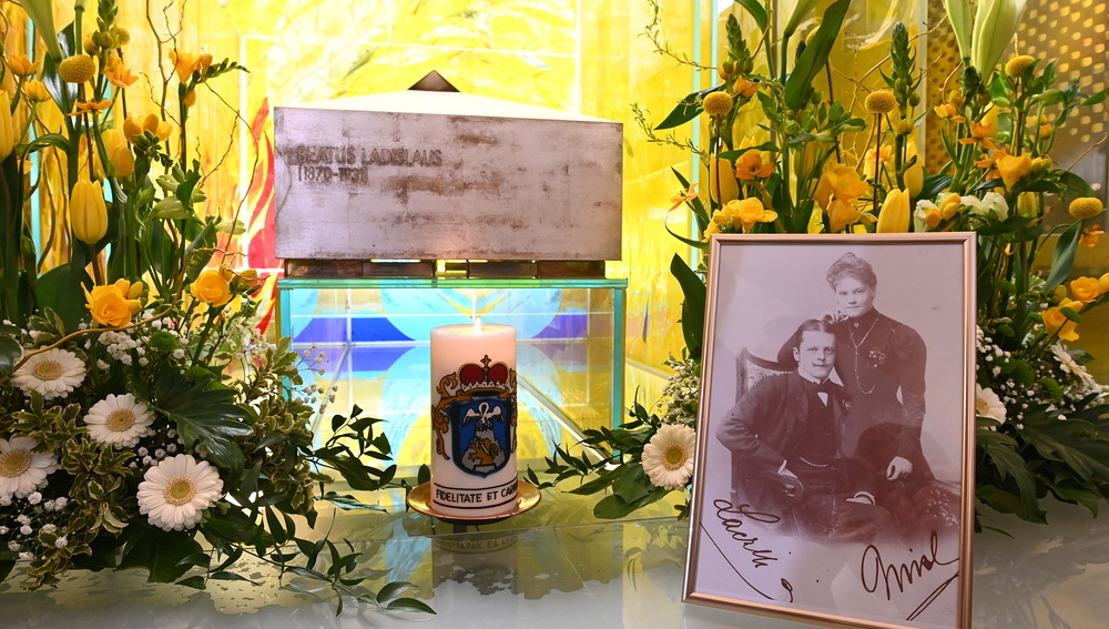 Kapelle des seligen Ladislaus Batthyany-Strattmann und Bild mit Ehefrau Maria Theresia in der Basilika Güssing