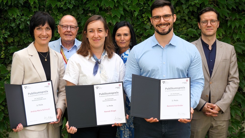 Verleihung am 1. August 2024 in Salzburg - v.l.: Andrea Schmuck (3. Platz), Manfred Speck, Hannah Ringel (1. Platz), Elisabeth Kendlbacher, Dominik Freinhofer (2. Platz), Martin Dürnberger