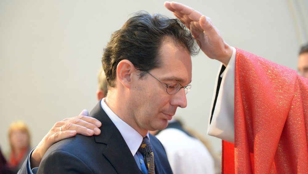 Firmung eines Erwachsenen