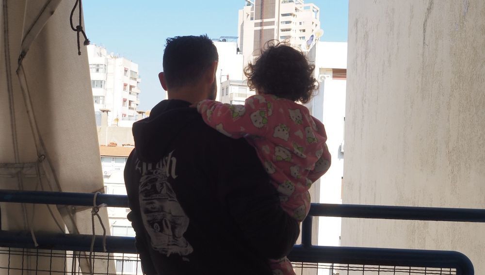 Flüchtling mit Kind im Libanon