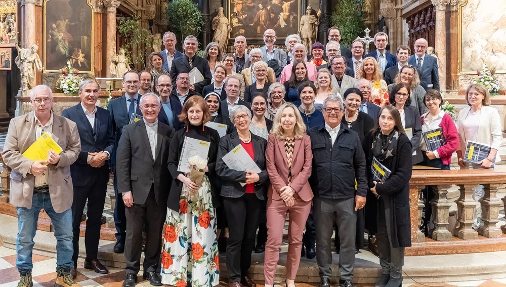 Verleihung an 64 AbsolventInnen am 7. Juni 2023 im Wiener Stephansdom
