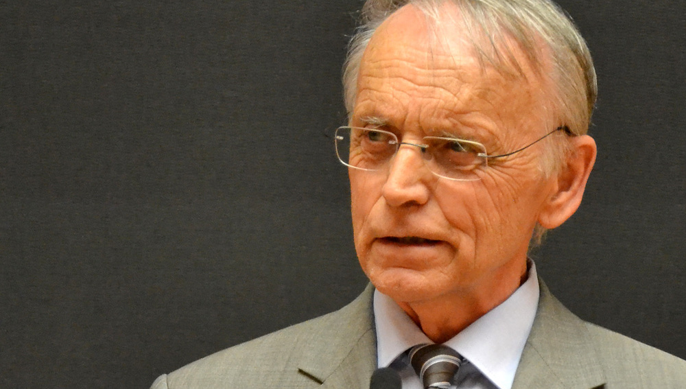 Paul Michael Zulehner (* 20. Dezember 1939 in Wien) zählt zu den bekanntesten Religionssoziologen Europas. Er lehrte bis zu seiner Emeritierung 2008 an der Universität Wien.