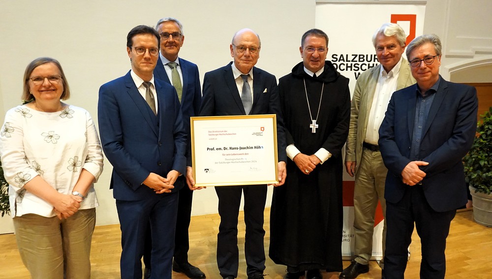 Verleihung am 31. Juli 2024 im Rahmen der Salzburger Hochschulwochen - v.l.: Ulrike Tanzer, Martin Dürnberger (Obmann SHW), Alois Halbmayr, Hans-Joachim Höhn (Preisträger), Erzabt Korbinian Birnbacher, Heinrich Schmidinger, Thomas M. Schmidt 
