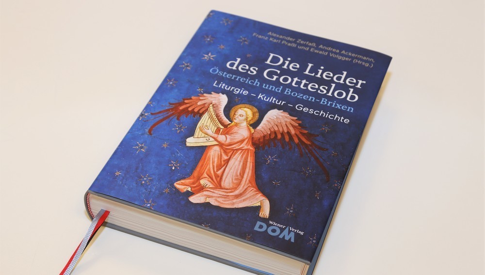 Buch-Cover, Symbolfoto, Präsentation des Buches 'Die Lieder des Gotteslob' bei der Pressekonferenz der Österreichischen Bischofskonferenz, Club 4, Wien, 11. November 2022