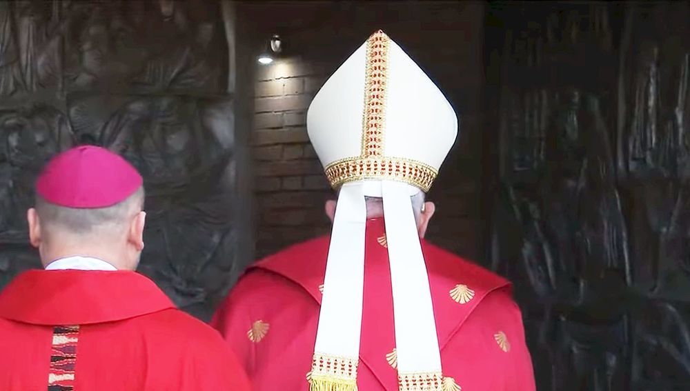 Papst Franziskus eröffnet Heilige Pforte im Rebibbia-Gefängnis