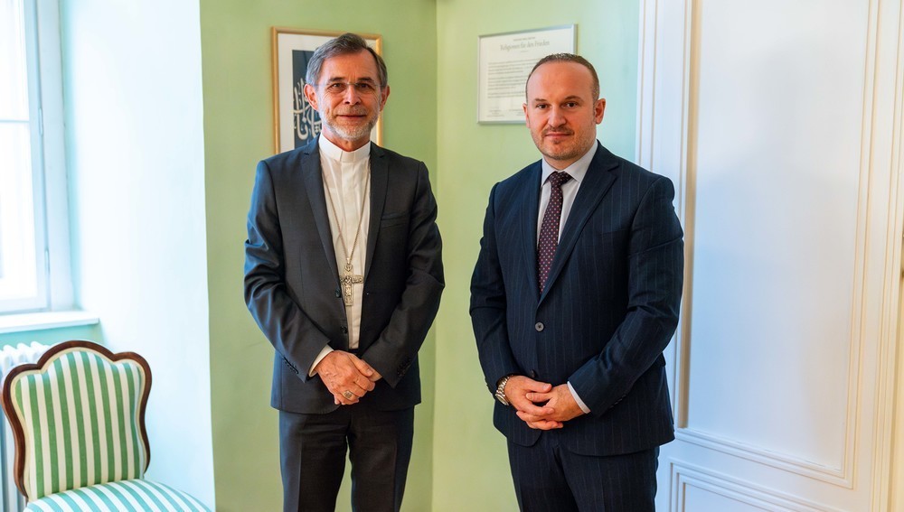 Erzbischof Josef Grünwidl und IGGÖ-Präsident Ümit Vural
