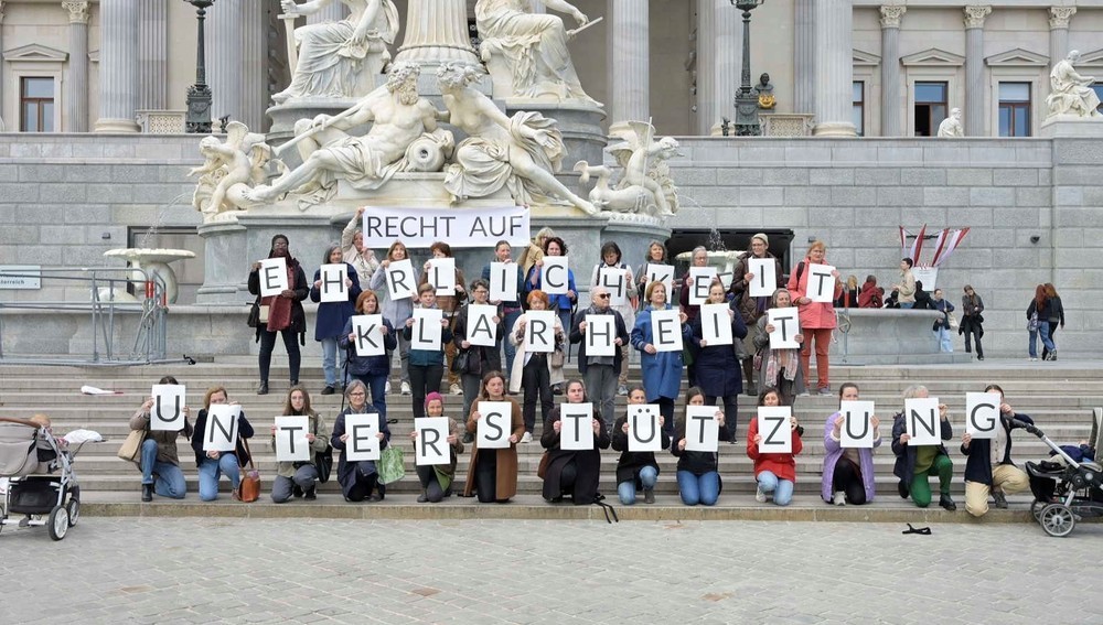 Flashmob vor dem Parlament
