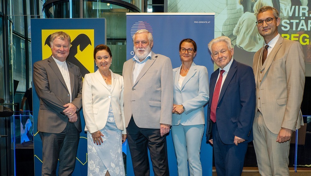 v.l.: Bischof Manfred Scheuer, Sigrid Burkowski (RLB Oe), Franz Fischler (fruehere EU-Kommissar und ?sterreichische Landwirtschaftsminister) Birgit Brunsteiner (Moderation),  Josef Pühringer (Vorsitzender der Sektion und Leiter des Arbeitsausschusses