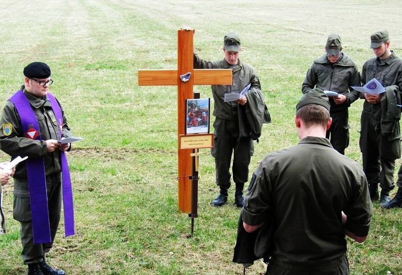 Bundesheer-Soldaten beim Kreuzweg-Gebet