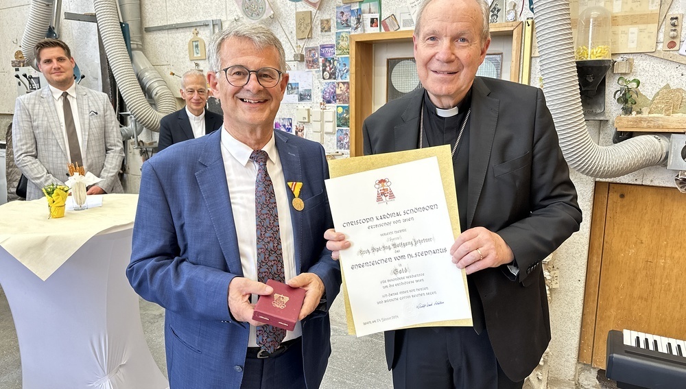 Verleihung durch Kardinal Schönborn am 22.5.2024