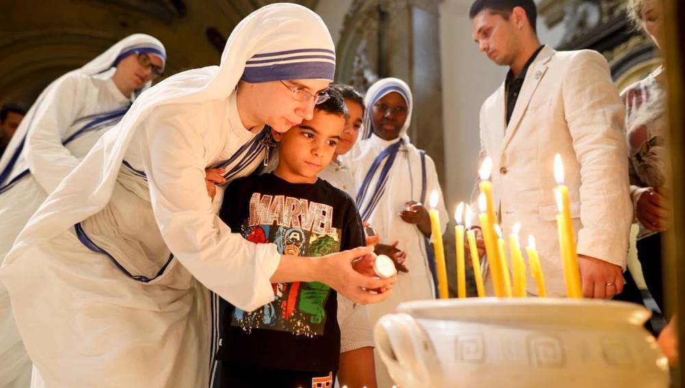 Interreligiöses Gebet zum Roma-Gedenken in Budapest