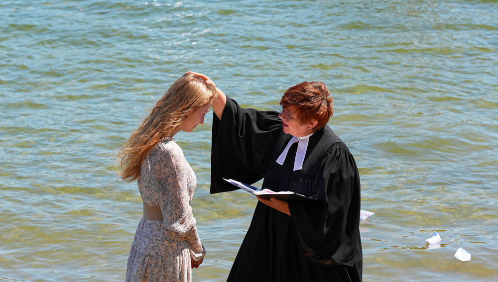 Evangelische Taufe in der Alten Donau