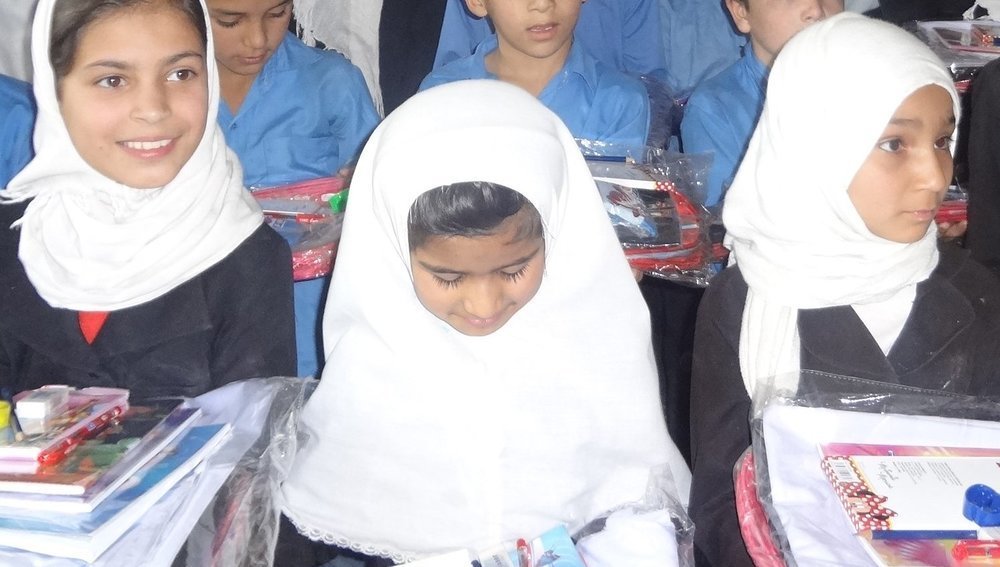 Afghanische Mädchen in einer Schule