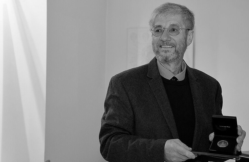 Wolfgang Linhart