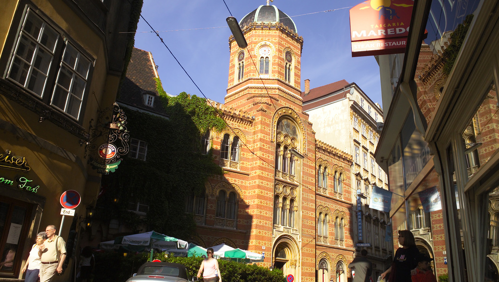 Griechisch-orthodoxe Kathedrale 'Zur Hlgst. Dreifalt.'.       Wien, 7.6.2004       