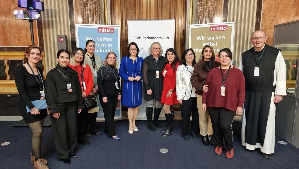 Rednerinnen bei Parlaments-Veranstaltung über Frauen in religiösen Minderheiten