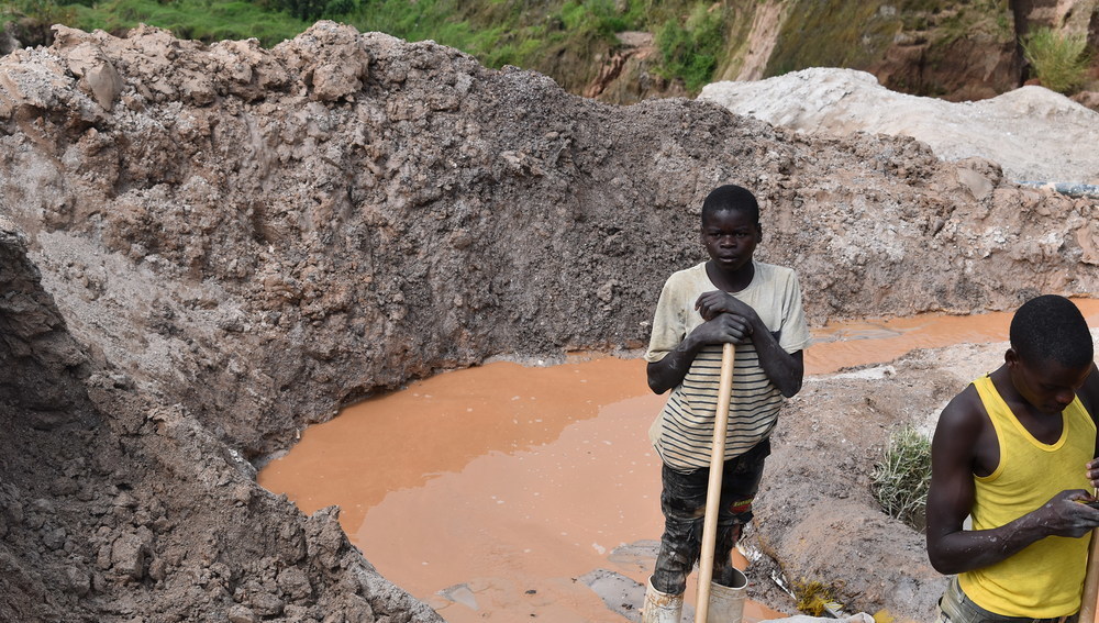 Kinderarbeit in einer Mine in der DR Kongo